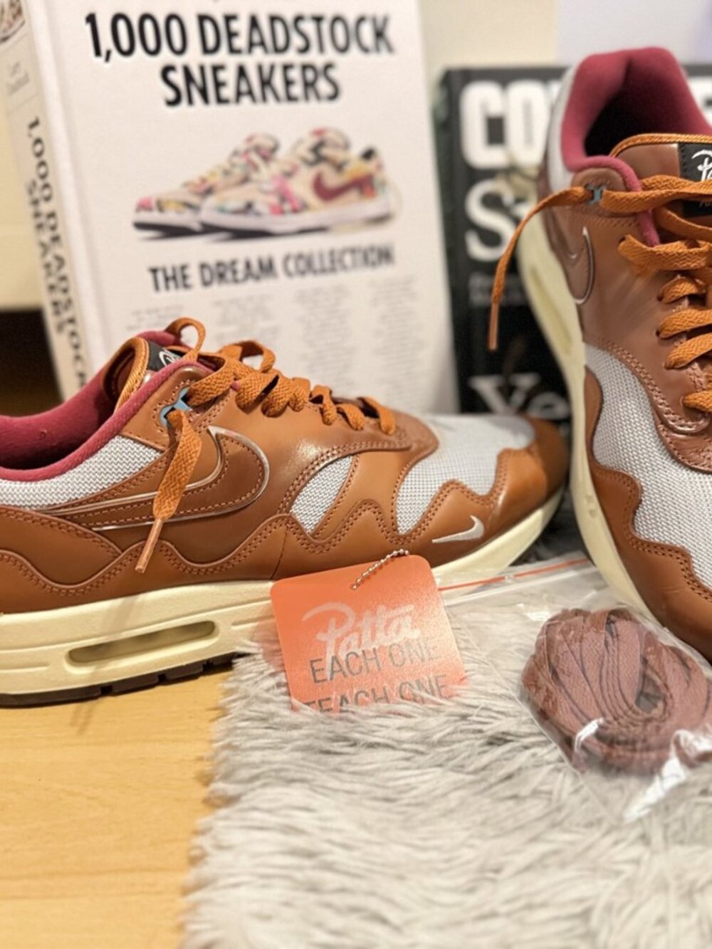 Patta x Nike Air Max 1 The Wave Dark Russet Men's 11 DO9549-200 NDS Full Set